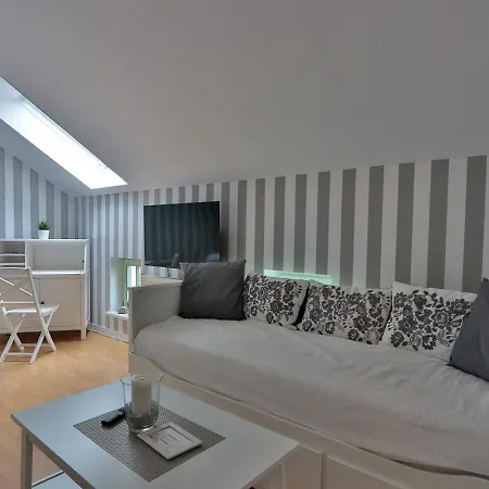 Herrenhaus App.15 Blengow