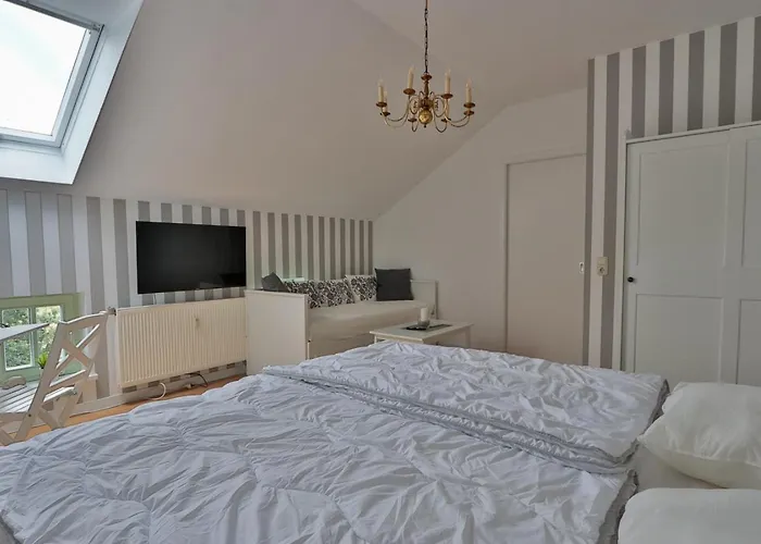 Herrenhaus App.15 * Blengow